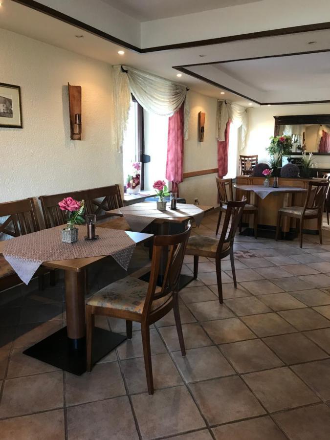 Gasthof Zur Post Hotel - Restaurant Breckerfeld ภายนอก รูปภาพ