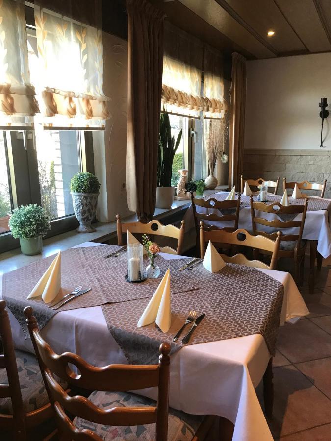 Gasthof Zur Post Hotel - Restaurant Breckerfeld ภายนอก รูปภาพ